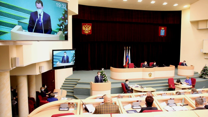 Экологическая катастрофа, нехватка денег, клятва мэра: депутаты одобрили социальный бюджет Саратова
