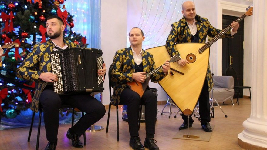 Саратовский ансамбль Парафраз, победивший в международном конкурсе Трофей мира, заявил о своей миссии