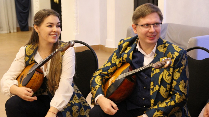 Саратовский ансамбль Парафраз, победивший в международном конкурсе Трофей мира, заявил о своей миссии
