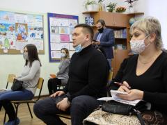 Жителям Пролетарки пообещали отремонтировать дороги и предложили создать новый парк