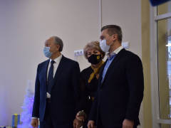 После масштабного ремонта в саратовском Теремке замглавы Минкультуры РФ и губернатору показали спектакль (фоторепортаж)