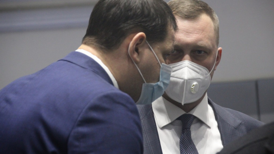 Как в лучших китайских залах!: губернатор оценил кожаные диваны во дворце водных видов спорта