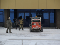 Как в лучших китайских залах!: губернатор оценил кожаные диваны во дворце водных видов спорта