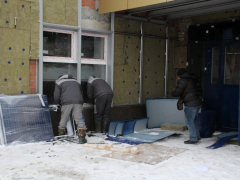Как в лучших китайских залах!: губернатор оценил кожаные диваны во дворце водных видов спорта