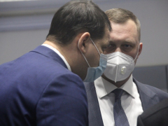 Как в лучших китайских залах!: губернатор оценил кожаные диваны во дворце водных видов спорта