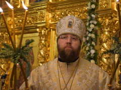 Рождественская служба и коронавирус: в саратовском храме прихожане игнорировали санитарные правила (фоторепортаж)