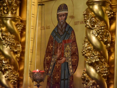 Рождественская служба и коронавирус: в саратовском храме прихожане игнорировали санитарные правила (фоторепортаж)