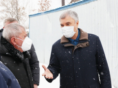 Вы губернатору втирайте: спикер Госдумы рассказал, как министр здравоохранения тренирует главу региона