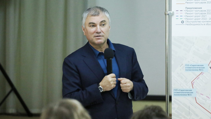 Жители Завокзального пожаловались на отсутствие дорог: спикер Госдумы пообещал найти деньги на развитие поселка