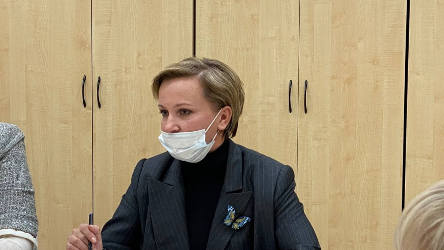 Родители учеников попросили нового директора школы Аврора организовать занятия в бассейне