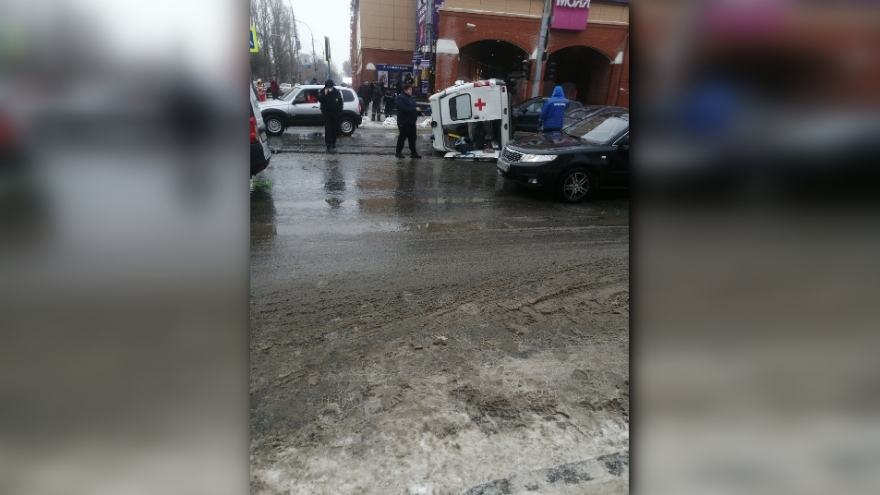 Скончался пациент скорой помощи, в которую врезался автомобиль полиции