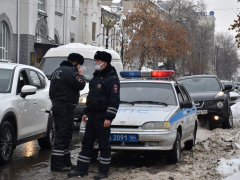 Больше тысячи человек пришли на несанкционированную акцию в центре Саратова