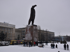 Больше тысячи человек пришли на несанкционированную акцию в центре Саратова
