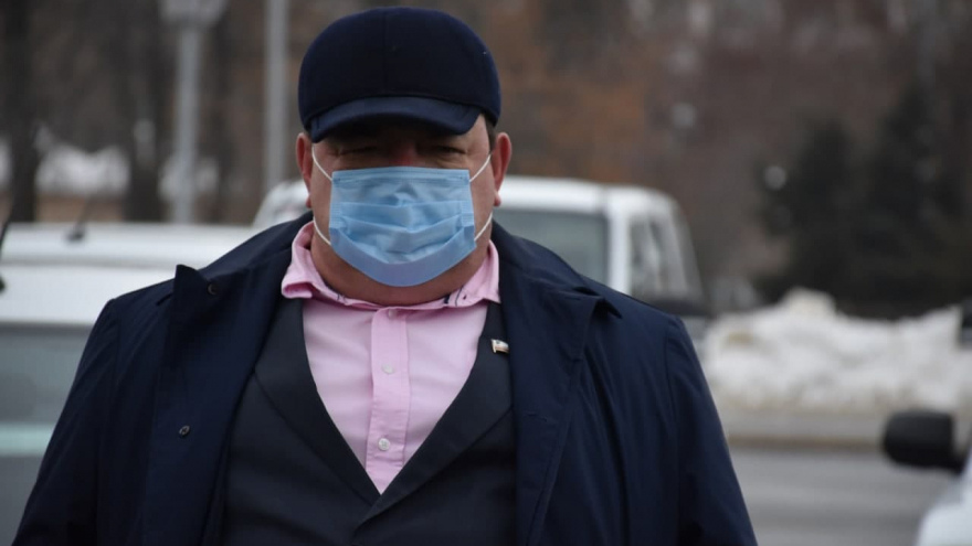 Шепчет!: губернатор Валерий Радаев проверил, как работают новые машины для саратовских медиков