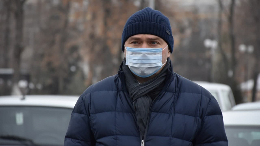 Шепчет!: губернатор Валерий Радаев проверил, как работают новые машины для саратовских медиков