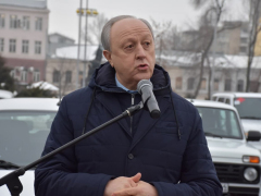 Шепчет!: губернатор Валерий Радаев проверил, как работают новые машины для саратовских медиков