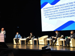 Пианино, виртуальный кинозал, автобусы: министр рассказала, как обновят учреждения культуры в 2021 году