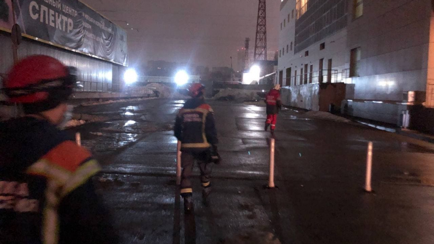 Два саратовца провалились в глубокий колодец: им вызвали спасателей