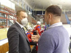 Глава саратовского правительства рассказал, как власти собираются бороться с оттоком хоккеистов в другие регионы