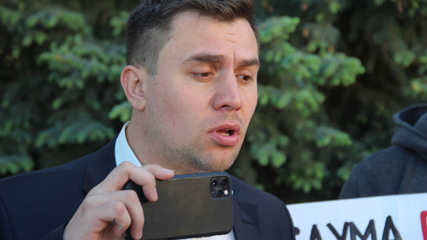 Депутата облдумы Николая Бондаренко задержали в подъезде его дома