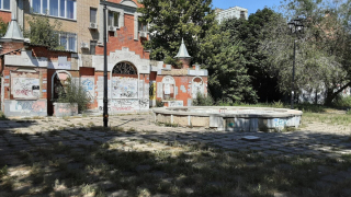 Глава Саратова планирует вернуть в собственность города выставленные на продажу подземный переход и сквер