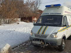 В Саратове пенсионер сорвался с крыши сарая и попал в больницу