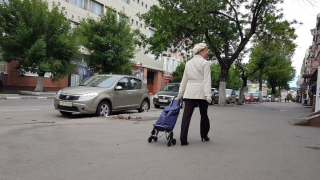 В Саратовской области вновь продлили режим самоизоляции для пенсионеров