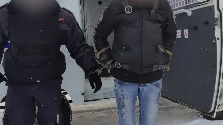 За себя не ручаюсь: мужчину зарезали за то, что он обматерил возлюбленную. Начинается суд