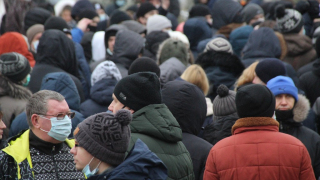 Несанкционированные акции в Саратове: в Роспотребнадзоре не знают число оппозиционеров, подхвативших COVID-19 