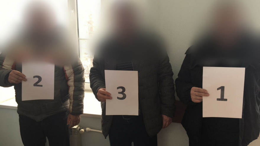 Источник: около энгельсской школы мужчина мастурбировал перед девочками