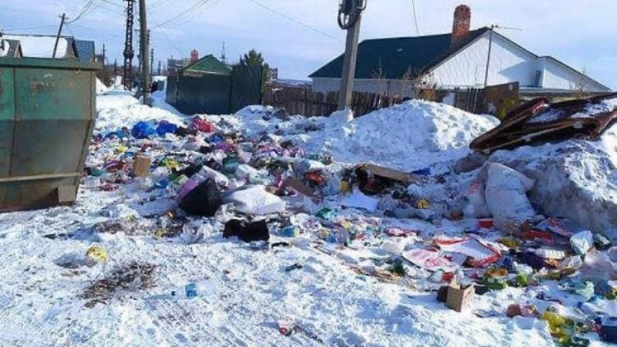 Мусорка пустая, но вокруг творится ужас: жители Заводского района пожаловались на несанкционированную свалку