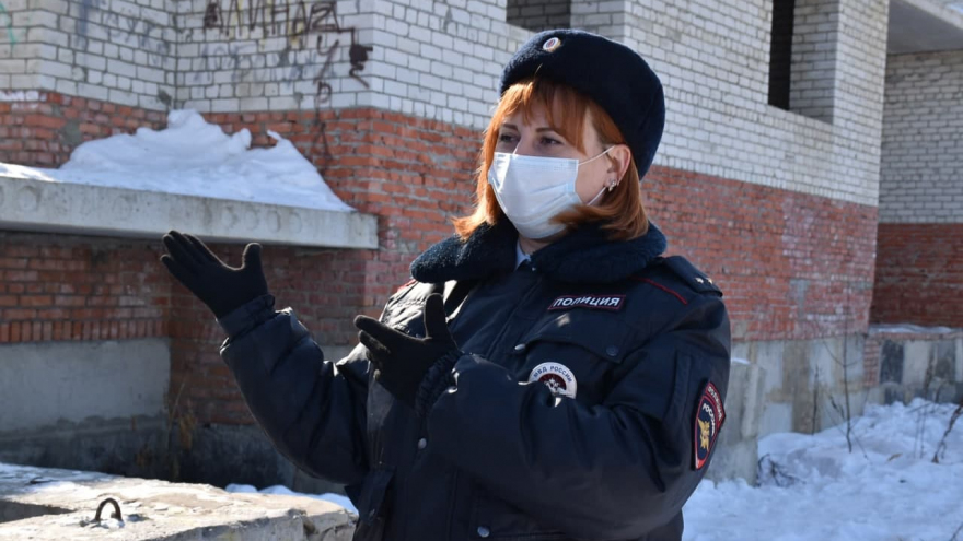 В Саратове в заброшенных строениях полицейские искали детей, бомжей и наркоманов