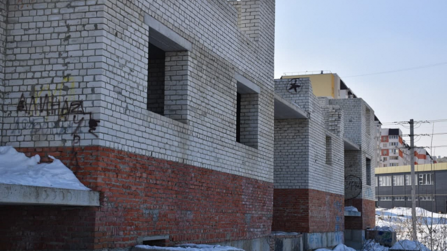 В Саратове в заброшенных строениях полицейские искали детей, бомжей и наркоманов