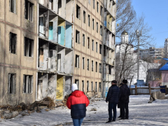 В Саратове в заброшенных строениях полицейские искали детей, бомжей и наркоманов