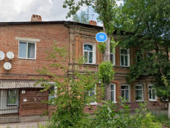 В Саратове сровняют с землей еще 3 ветхих дома
