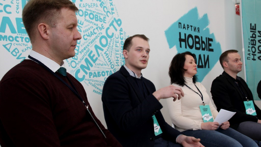 Новые люди: о планах по развитию Саратова, обязанностях депутата и выборе бирюзового цвета для партии