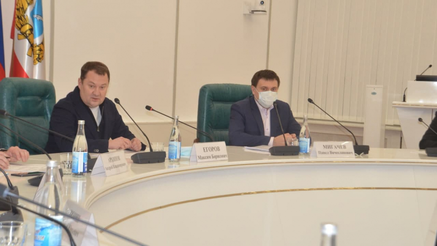 Замглавы Минстроя РФ: саратовцы определят дворы и скверы, которые облагородят в 2022 году