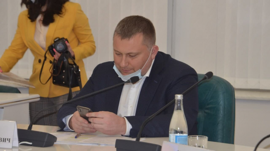 Замглавы Минстроя РФ: саратовцы определят дворы и скверы, которые облагородят в 2022 году