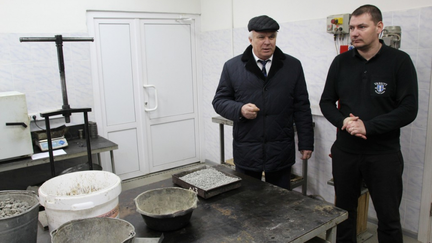 С точностью до миллиметра: дороги в Саратовской области пообещали строить по сигналам из космоса