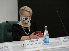 Визит замглавы Минстроя РФ в Саратов. Федеральный чиновник попросил вывести журналистов из зала, чтобы нормально работать