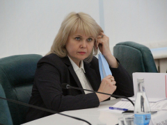 Визит замглавы Минстроя РФ в Саратов. Федеральный чиновник попросил вывести журналистов из зала, чтобы нормально работать