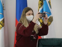 Визит замглавы Минстроя РФ в Саратов. Федеральный чиновник попросил вывести журналистов из зала, чтобы нормально работать
