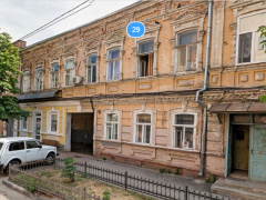 В Саратове снесут еще два дома, построенные в год революции