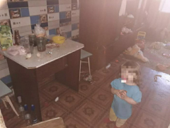 Волонтеры нашли в Заводском районе годовалую девочку, которая ест что найдет: ситуацией заинтересовались опека и детский омбудсмен