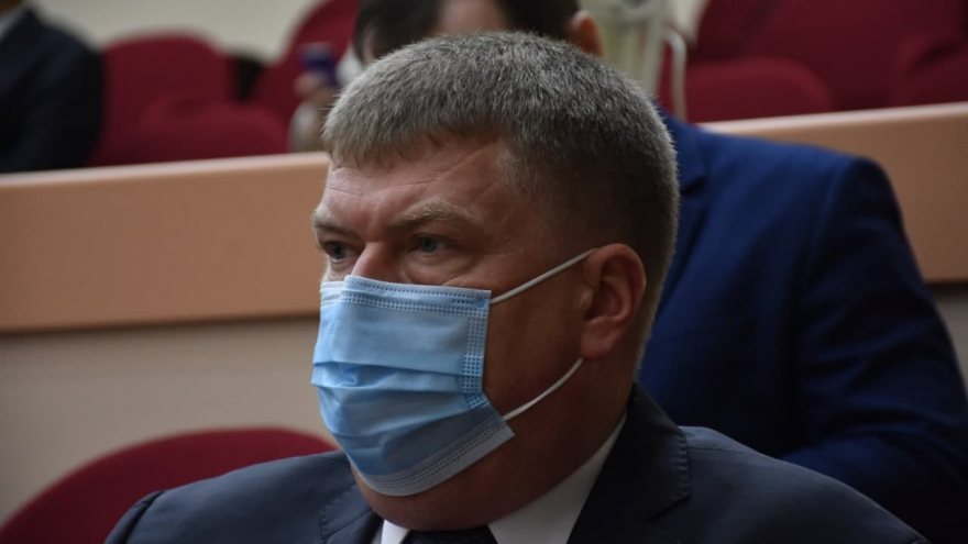 Они грызут наших женщин!: депутат возмутился из-за нехватки в бюджете денег на решение проблемы бродячих собак