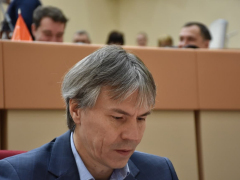Они грызут наших женщин!: депутат возмутился из-за нехватки в бюджете денег на решение проблемы бродячих собак