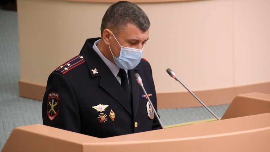 Штрафы на 120 миллионов, 50 килограммов наркотиков, 600 вызовов в сутки: глава УМВД по Саратову рассказал, чем занимались полицейские в прошлом году