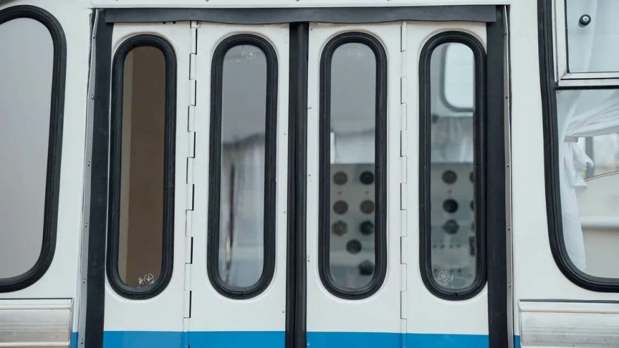 Парк покорителей космоса. В Саратовскую область доставили легендарный автобус: его история связана с космодромом Байконур