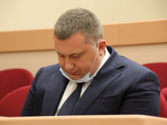 Депутаты гордумы не включили коммуниста в группу по борьбе с оппозицией и получили приглашение на тайный субботник с мэром