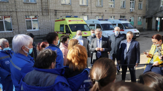 В Балакове пообещали увеличить зарплаты медикам скорой помощи